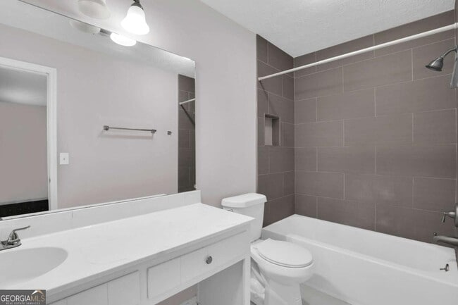 Building Photo - 3033 Parkside Ct