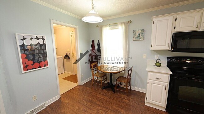 Building Photo - 1610 Marly Dr