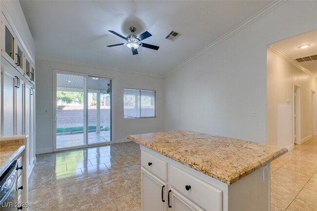 Building Photo - 669 Pacific Cascades Dr