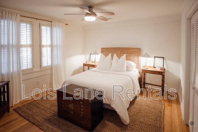 Building Photo - 117 Church St