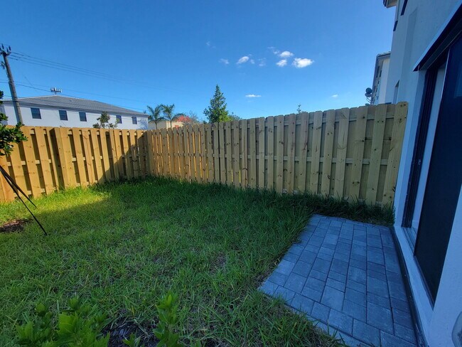 Building Photo - 28637 SW 132nd Ct