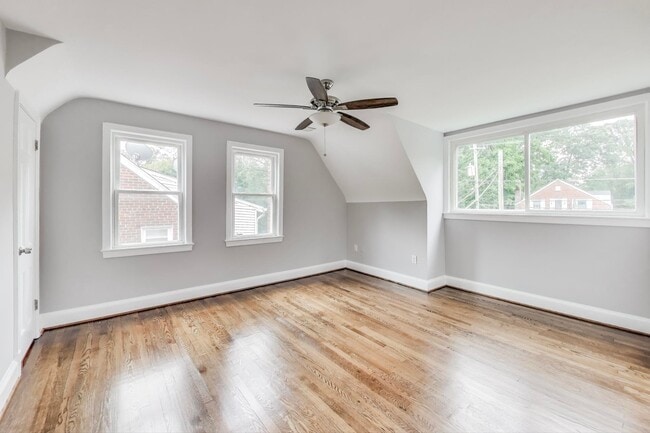 Building Photo - 8209 Flower Ave