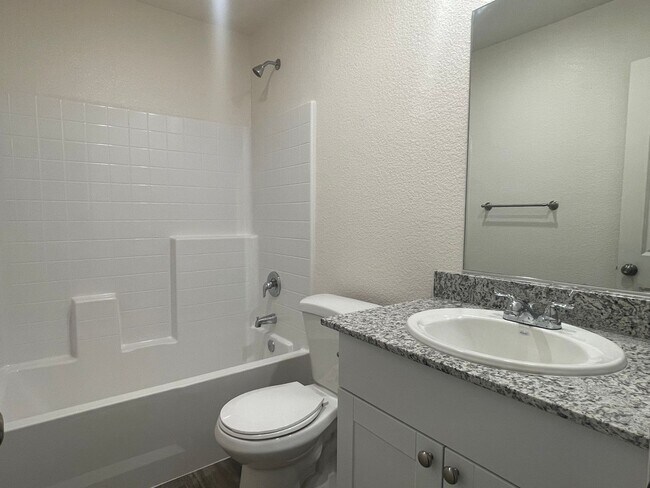 Building Photo - 2446 River Valley Cir