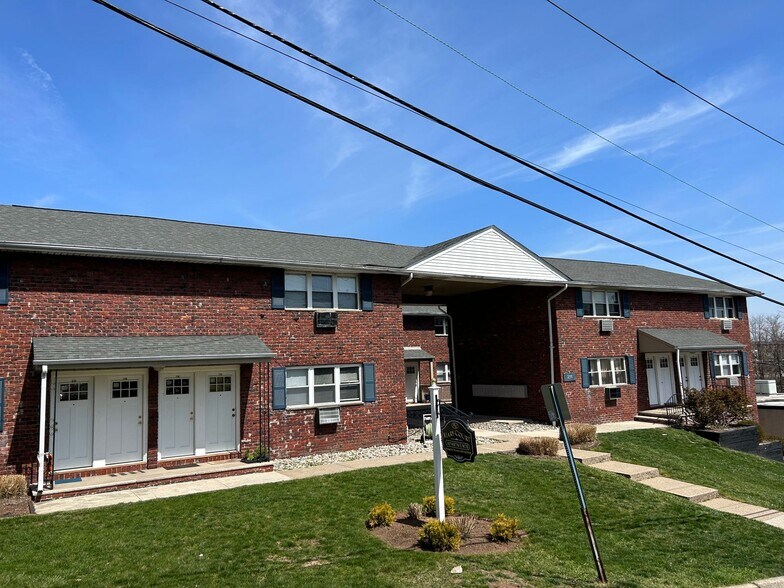 Building Photo - 216 Mary St