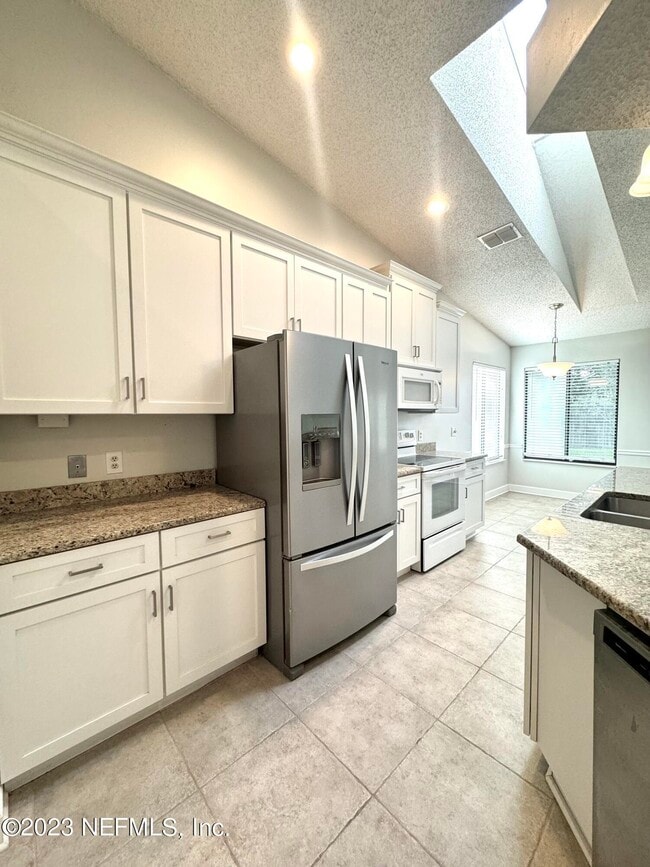 Building Photo - 103 Quail Cove
