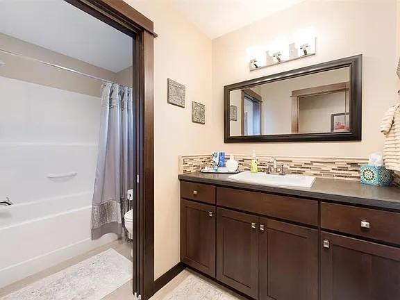 Building Photo - 4894 Triumph St