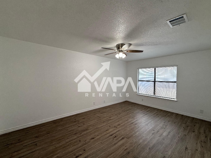 Building Photo - 8659 Serena