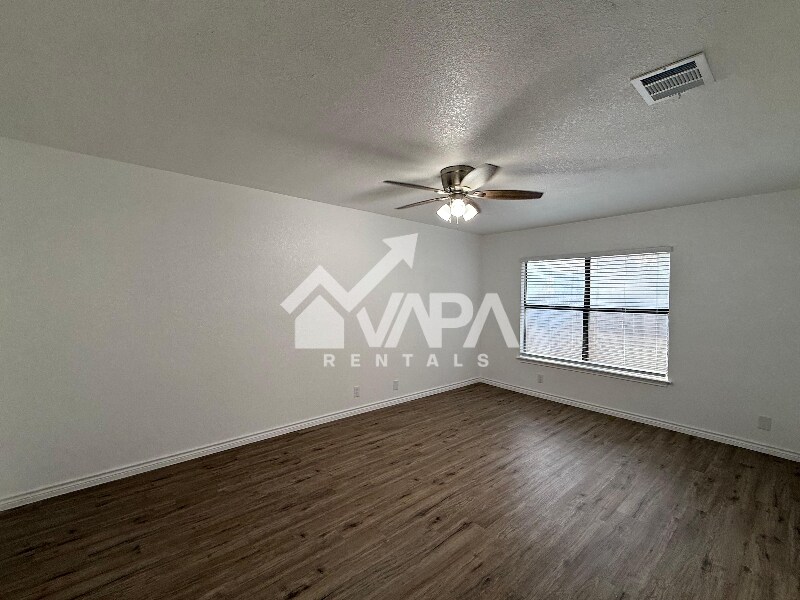 Building Photo - 8659 Serene Ridge Dr