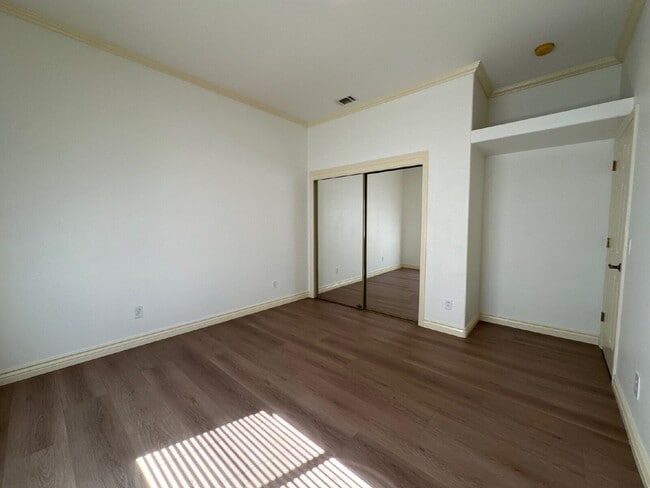 Building Photo - Spacious 2BR/2BA Single-Level ADU with Private Courtyard