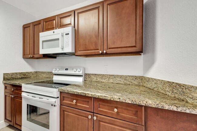 Building Photo - 44 Springdale Cir