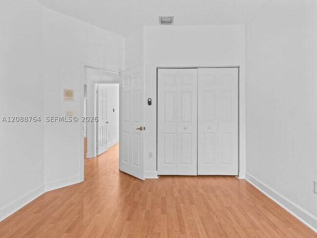 Building Photo - 11149 NW 72nd Terrace