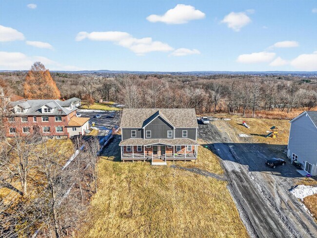 Building Photo - 104 North Rd