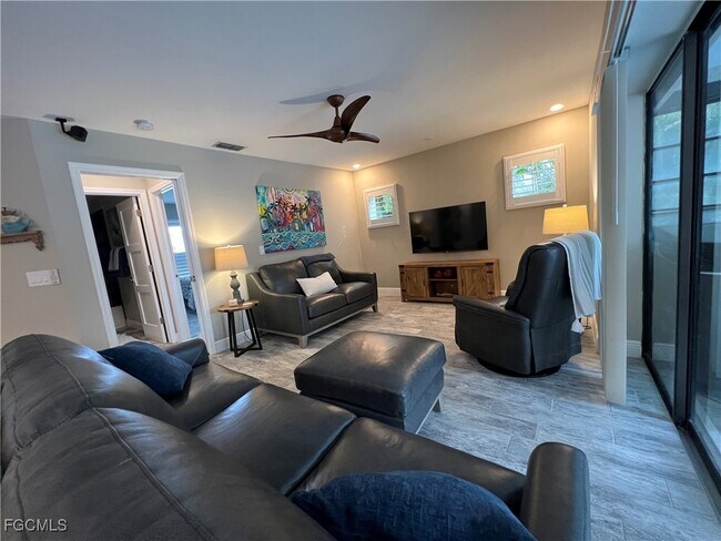 Building Photo - 13226 Winsford Ln