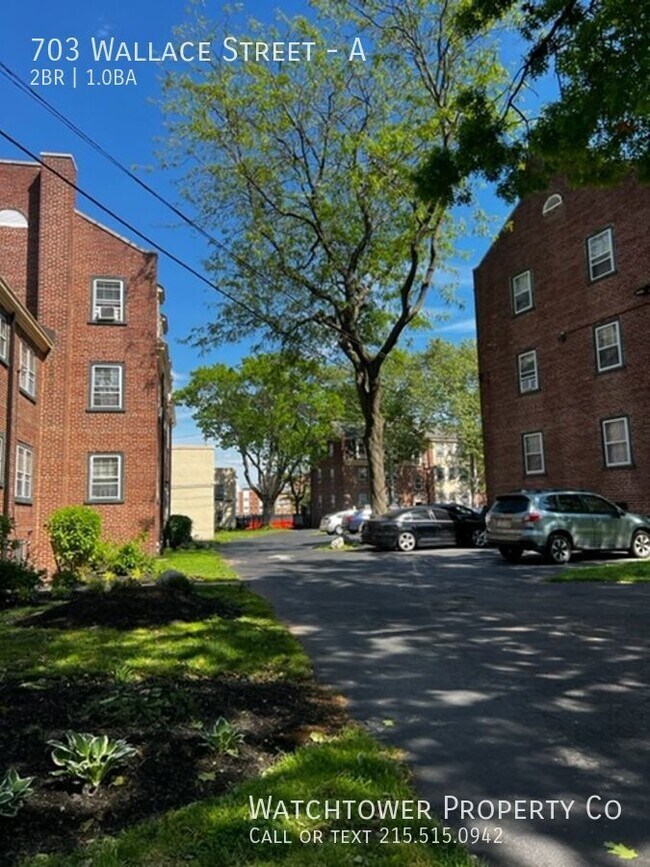 Building Photo - 703 Wallace St