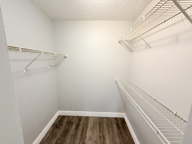 Building Photo - 105 Benoist Farms Rd