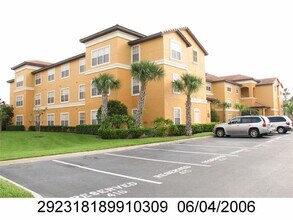Building Photo - 5483 Vineland Rd