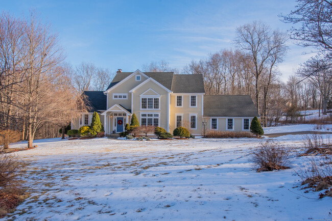 Building Photo - 64 Charolais Way