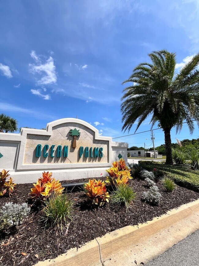 Building Photo - Beautiful rental located in the highly sou...