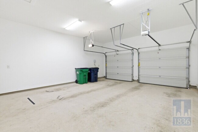 Building Photo - 1024 Siena Sunset Rd