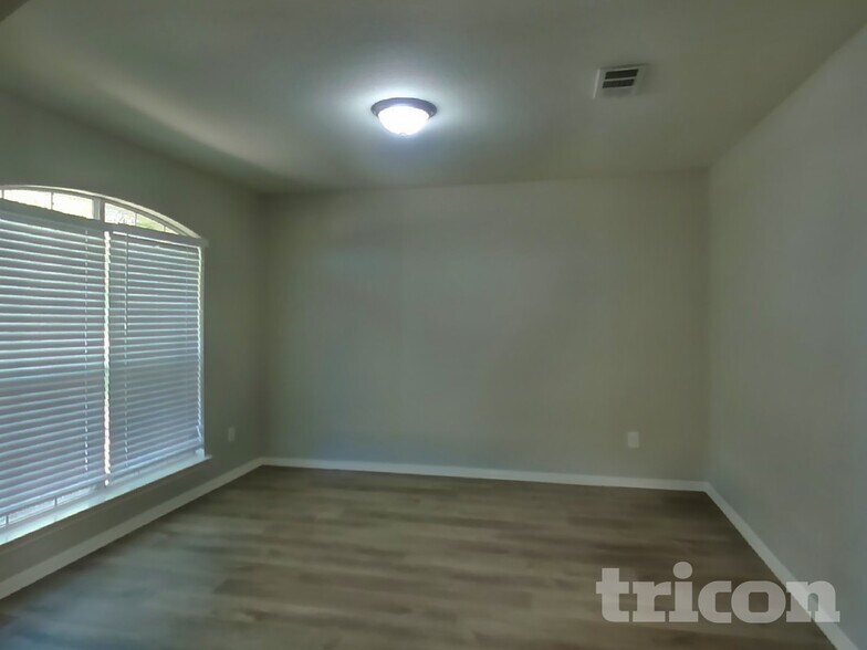 Building Photo - 407 Westcreek Drive Royse City TX