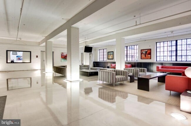 Building Photo - 437 New York Ave NW