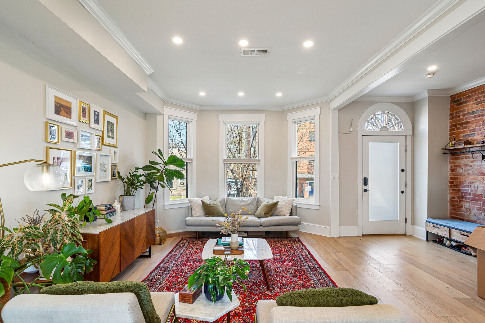 Living Room - 118 15th St NE