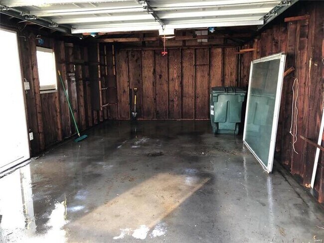 Building Photo - Fantastic 3bd/1ba home! Coming soon!