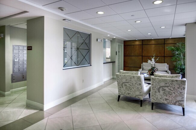 Building Photo - 4200 N Ocean Dr
