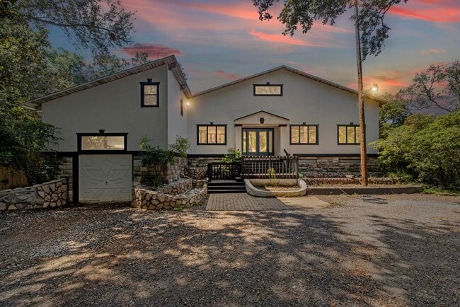 Building Photo - 4811 Soundside Dr