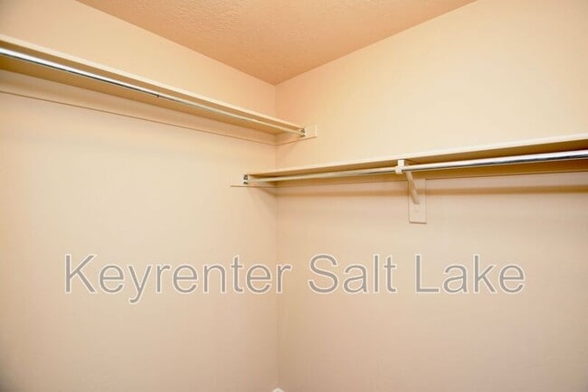 Building Photo - 1057 Cambria Drive