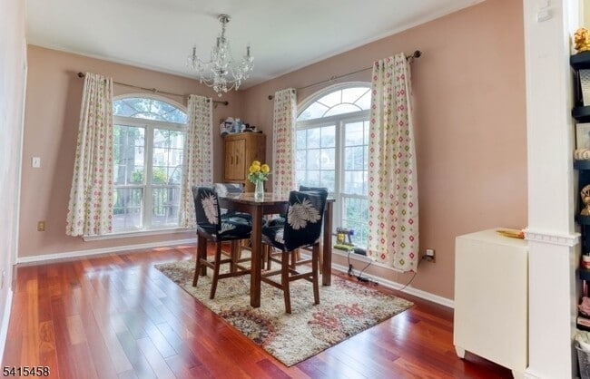 Building Photo - 10 Marco Polo Ct