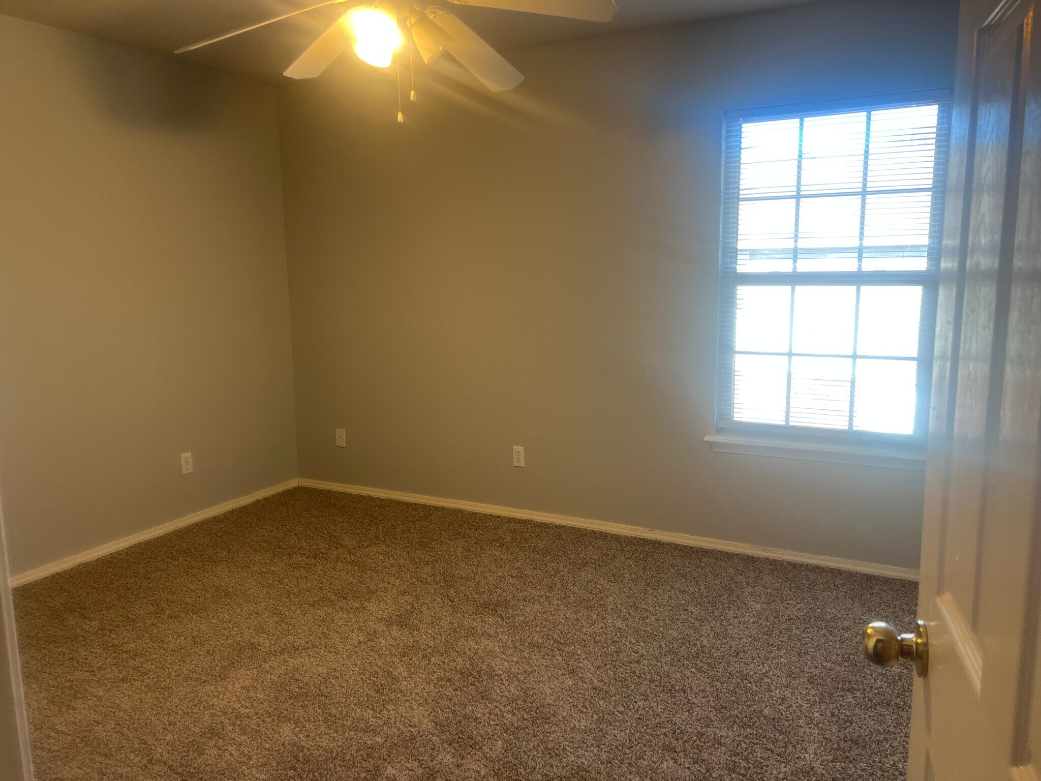 Building Photo - 3106 SW Deerfield Blvd