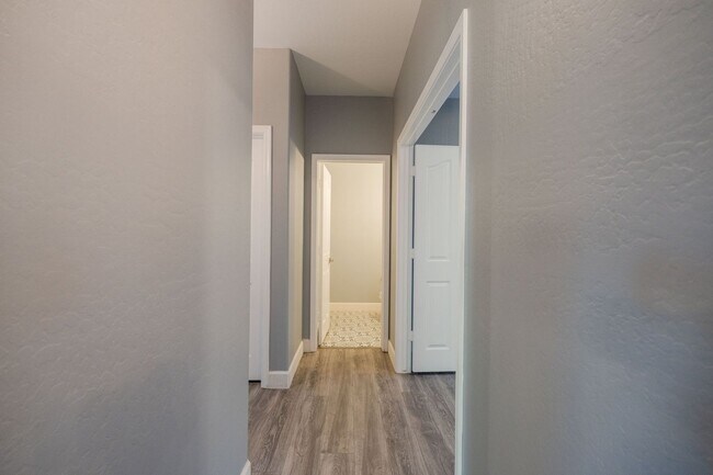 Building Photo - $3,500 For Lease Starting June 1, 2026 4 beds-2.5 Baths 2,421 Sq. Ft.  Amazing Gilbert 85298 Home...
