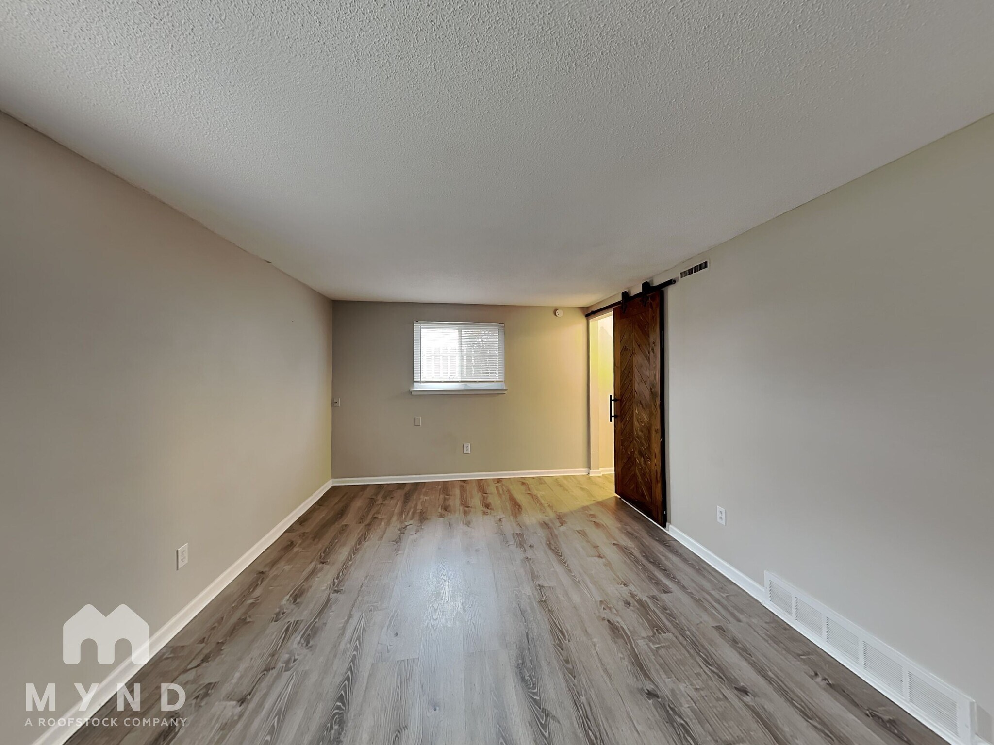 Building Photo - 3586 Richard Ave