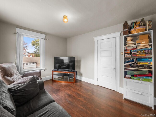 Building Photo - 109 Cooper Dr