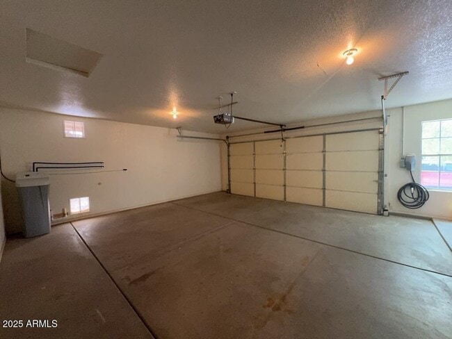Building Photo - 3451 Plaza Candida
