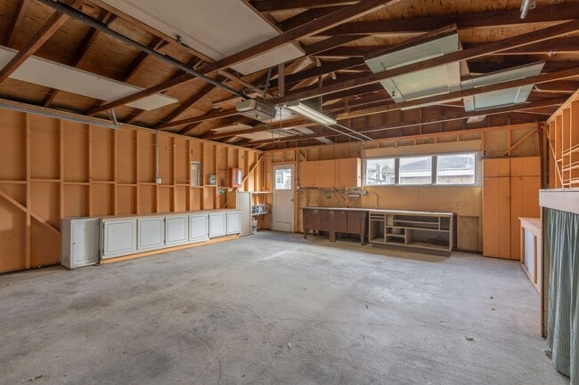 Building Photo - 2BR Home + Bonus Room with Yard & 2-Car Garage | Near Oyster Point | YouTube Tour