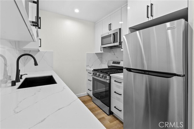 Building Photo - 409 Burchett St