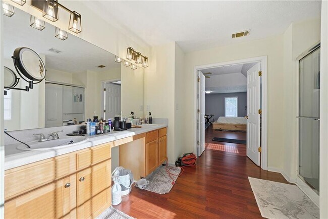 Building Photo - 3592 Kittery Dr SW