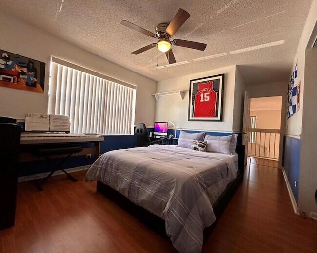 Building Photo - 1728 Shoreside Cir