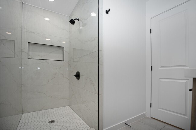 Building Photo - 8218 Casa Verde Rd