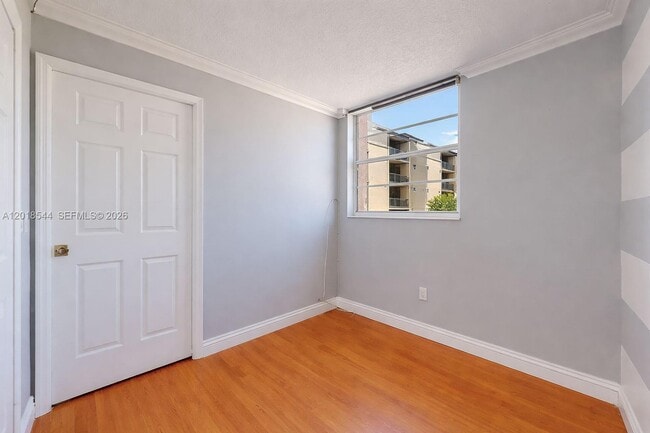 Building Photo - 3581 SW 117th Ave