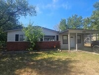 Building Photo - 1410 NW Ozmun Ave