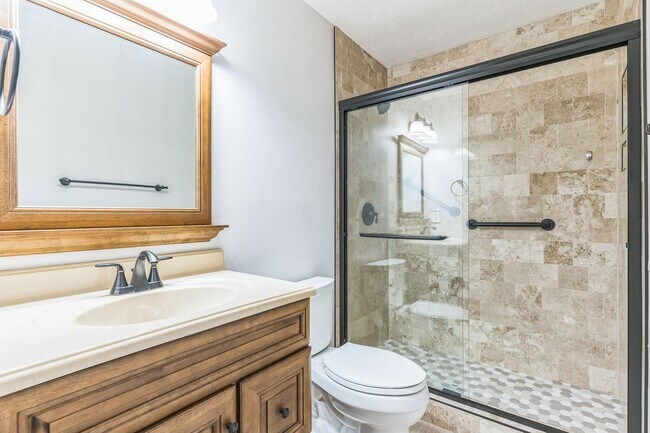 Building Photo - Amazing Home In Creekside Station