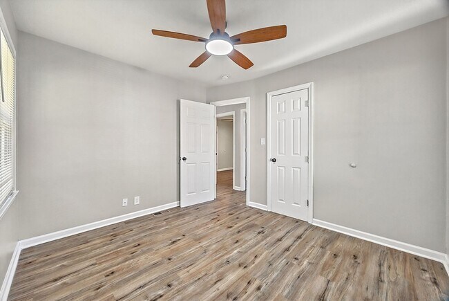 Building Photo - Newly renovated, adorable 3-bedroom, 1-bat...