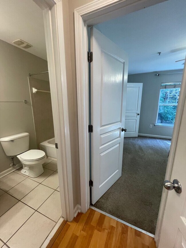 Building Photo - 07-211 Markey