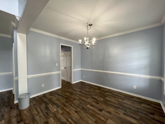 Building Photo - 783 Hay River St