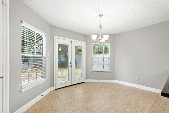 Building Photo - 5438 Garden Village Dr