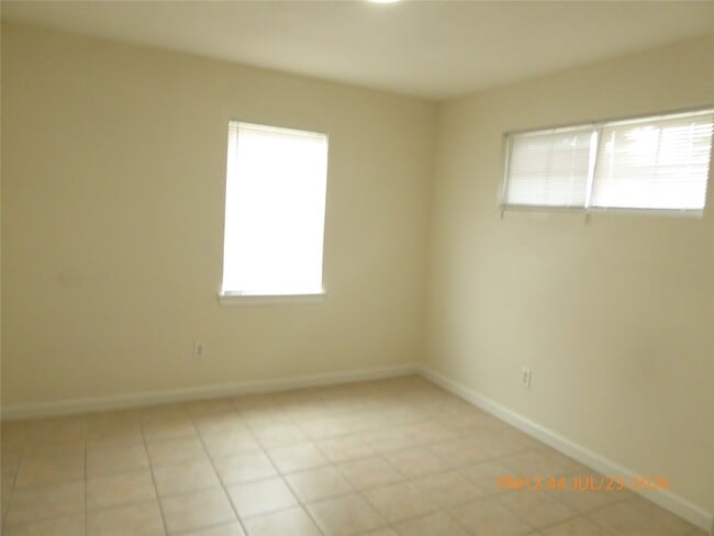 Building Photo - 5520 Cavalcade St