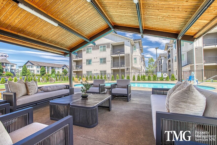 Interior Photo - The Timothy